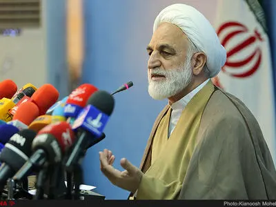 سرطان علیرضا رجایی مربوط به دوران بعد از محکومیت‌اش است/ حصر همچنان باقی می‌ماند/ قائم مقام شهردار سابق تهران بازداشت شد/ ماموران چهارشنبه گذشته از خانه کروبی خارج شدند