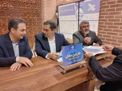  لزوم تسهیل فرآیندهای اداری و حذف موانع تولید به عنوان محور اصلی توسعه استان اردبیل