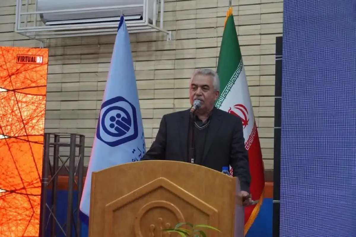 در شاٌن بازنشستگان نیست که برای تامین مایحتاج ساده زندگی به چه کنم چه کنم بیفتند! 