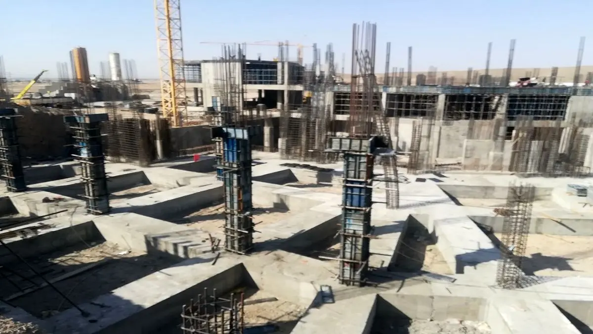 مشکلات کارگران پروژه بیمارستان ۵۴۰ تختخوابی ایرانشهر همچنان ادامه دارد