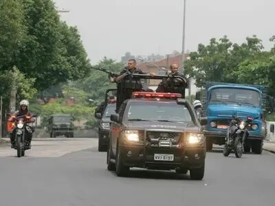 حمله مسلحانه به تیم فلامنگو: ماشین دروازه‌بان تیم گلوله‌باران شد!