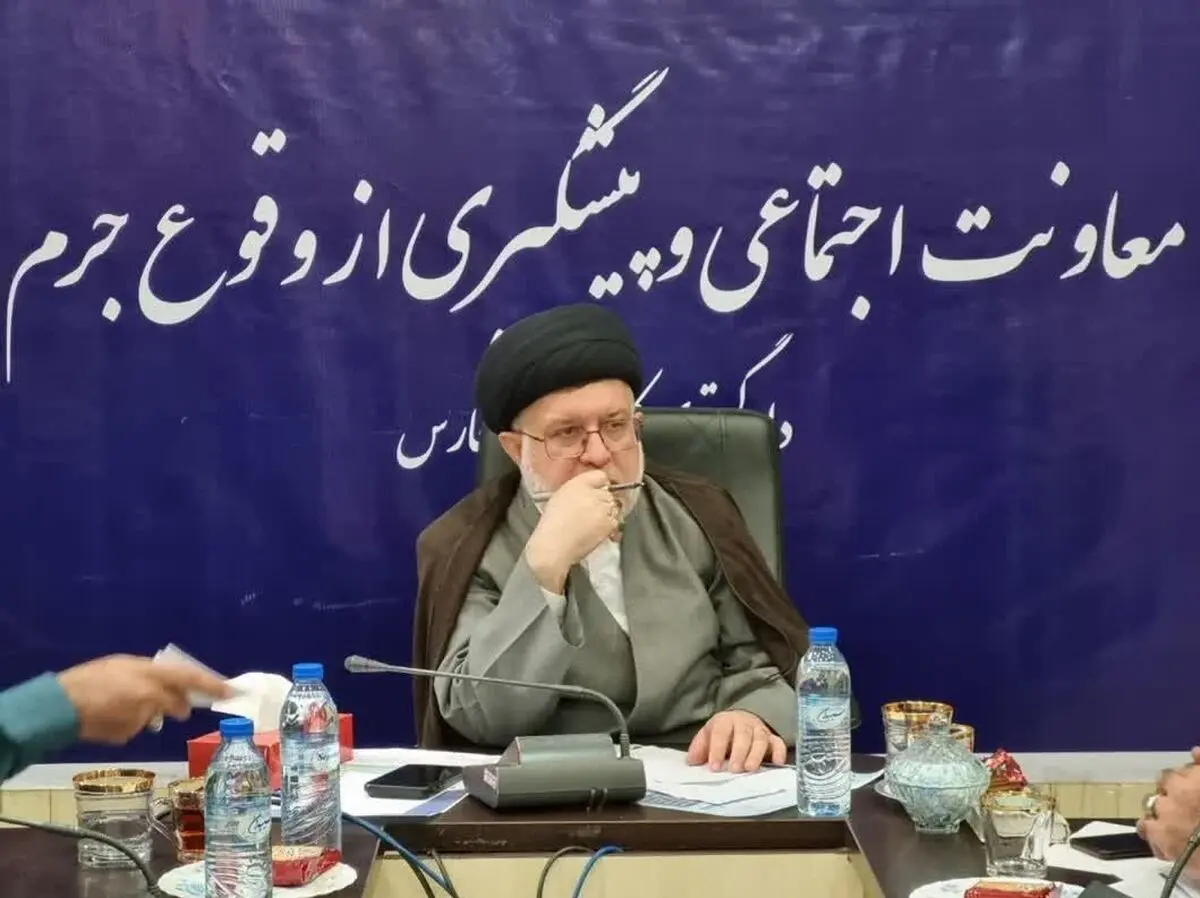 فارس در پیشگیری از زمین خواری‌ و فساد‌ ادارات و سازمان‌ها پیشتاز است