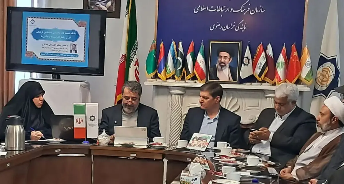 امپراتور رسانه‌ای قطر ۵۰۰ میلیون مخاطب دارد/ سی هزار ایرانی ساکن دوحه