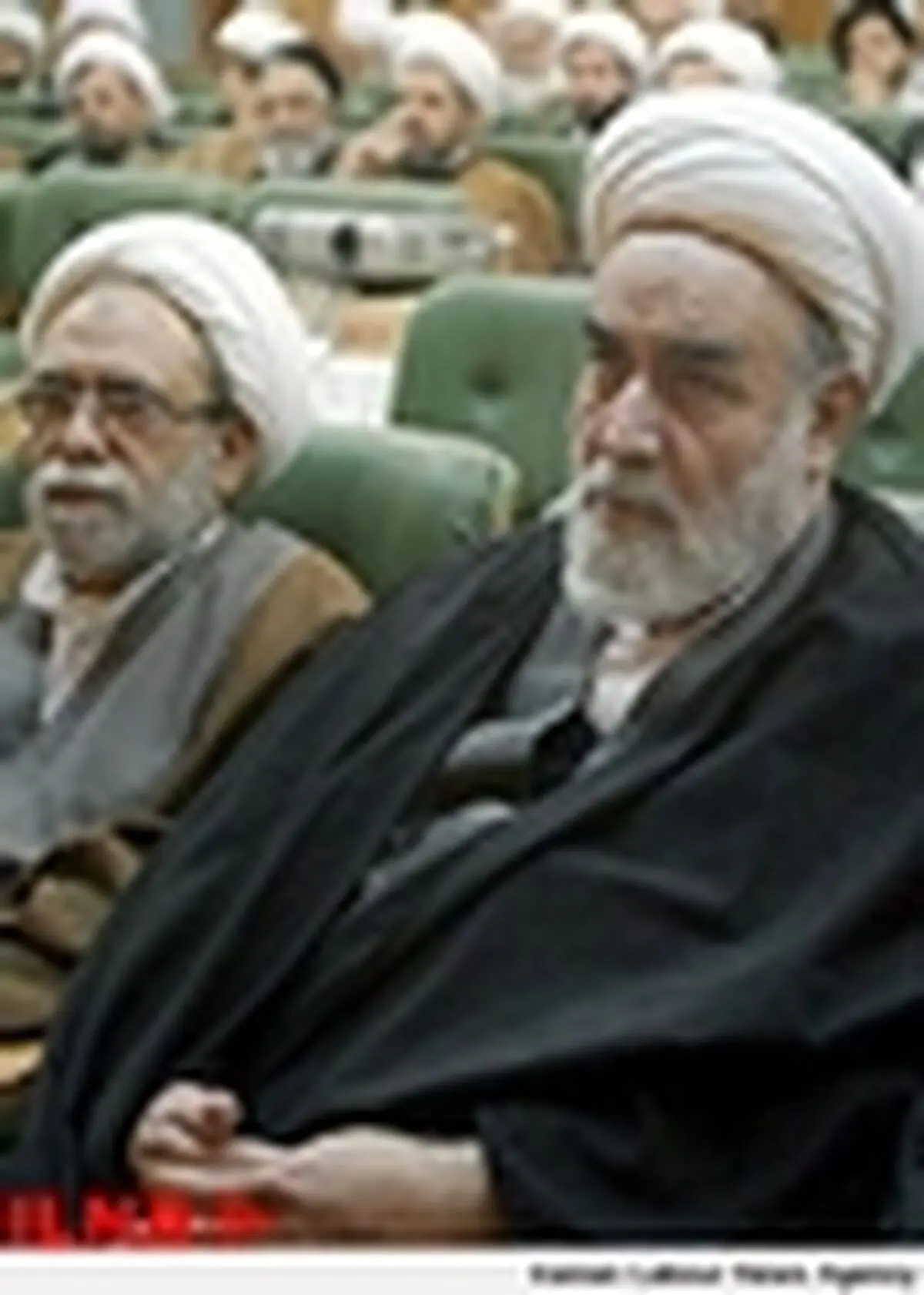 بهتر است از توانمندی مدیران فعلی بنیاد شهید استفاده شود