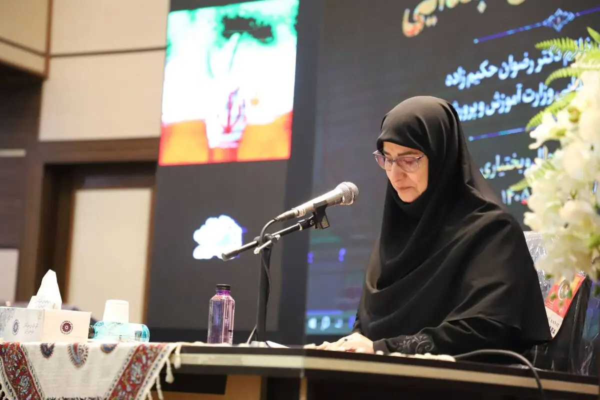  معاون وزیر آموزش و پرورش: هر کلاس درس، بخشی از جبهه دفاع از استقلال کشور است