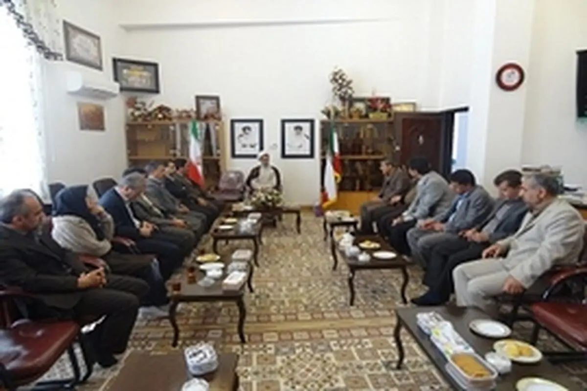 قدردانی نماینده ولی فقیه در چهارمحال و بختیاری از تلاش شبانه روزی راهداران
