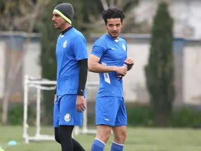 منصوریان هنوز هافبک معترض را نبخشیده است