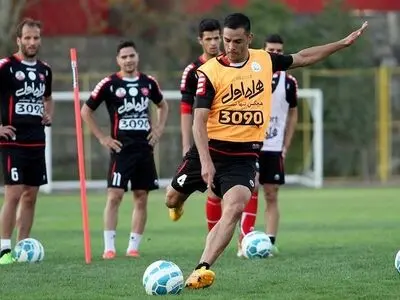 مایکل اومانیا برابر نسل جدید پرسپولیس