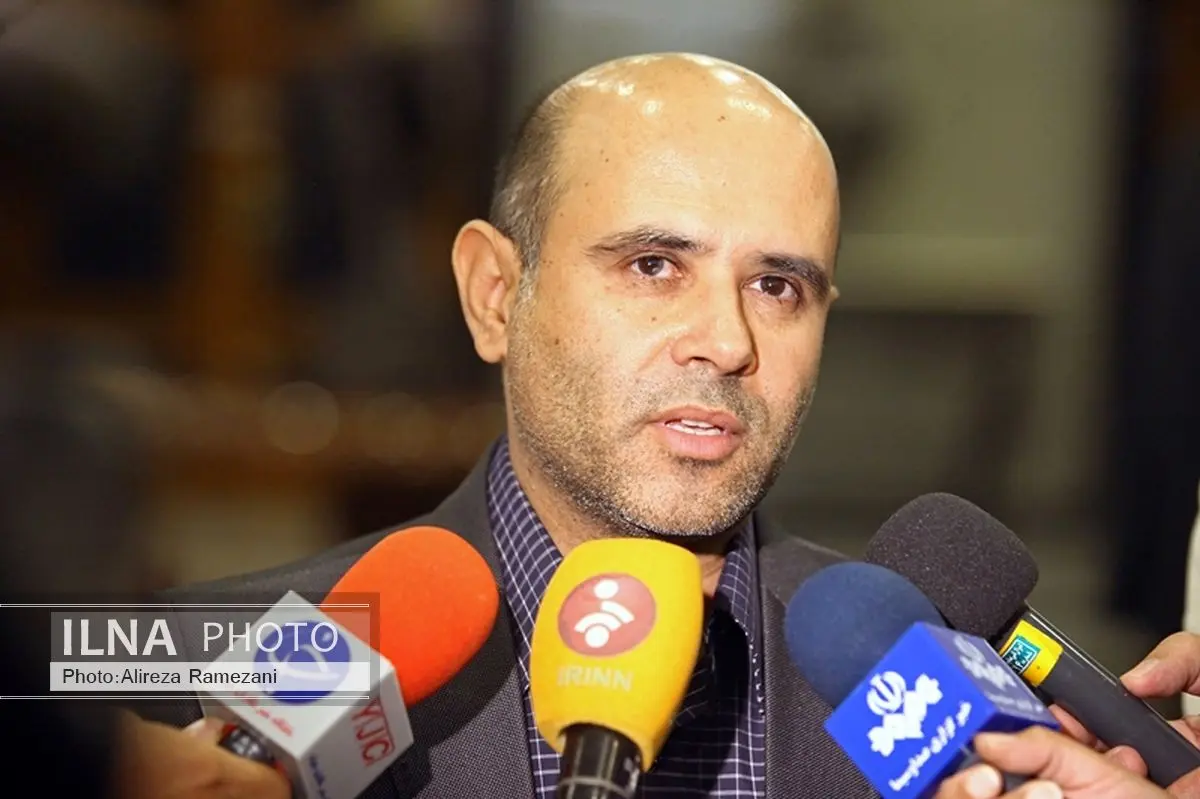 مدیر شبکه چهار استعفا داد/ پذیرفته نشد