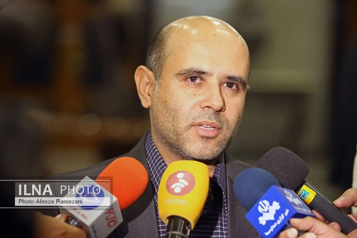 مدیر شبکه چهار استعفا داد/ پذیرفته نشد