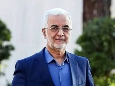 عیادت وزیر کشور از آسیب‌دیدگان حوادث اخیر