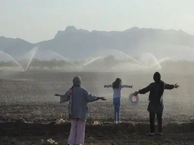 «خانواده خلج» اکران آنلاین می‌شود