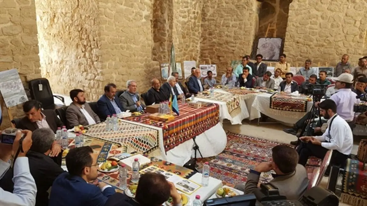 محور ساسانی فارس به محلی برای رونق گردشگری تبدیل شود/ ۱۸۸۴ پروژه گردشگری درحال اجراست