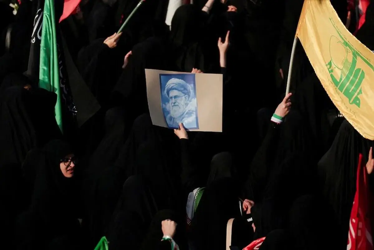 گزارش فرانس۲۴ از مراسم وداع با رهبر شهید انقلاب اسلامی