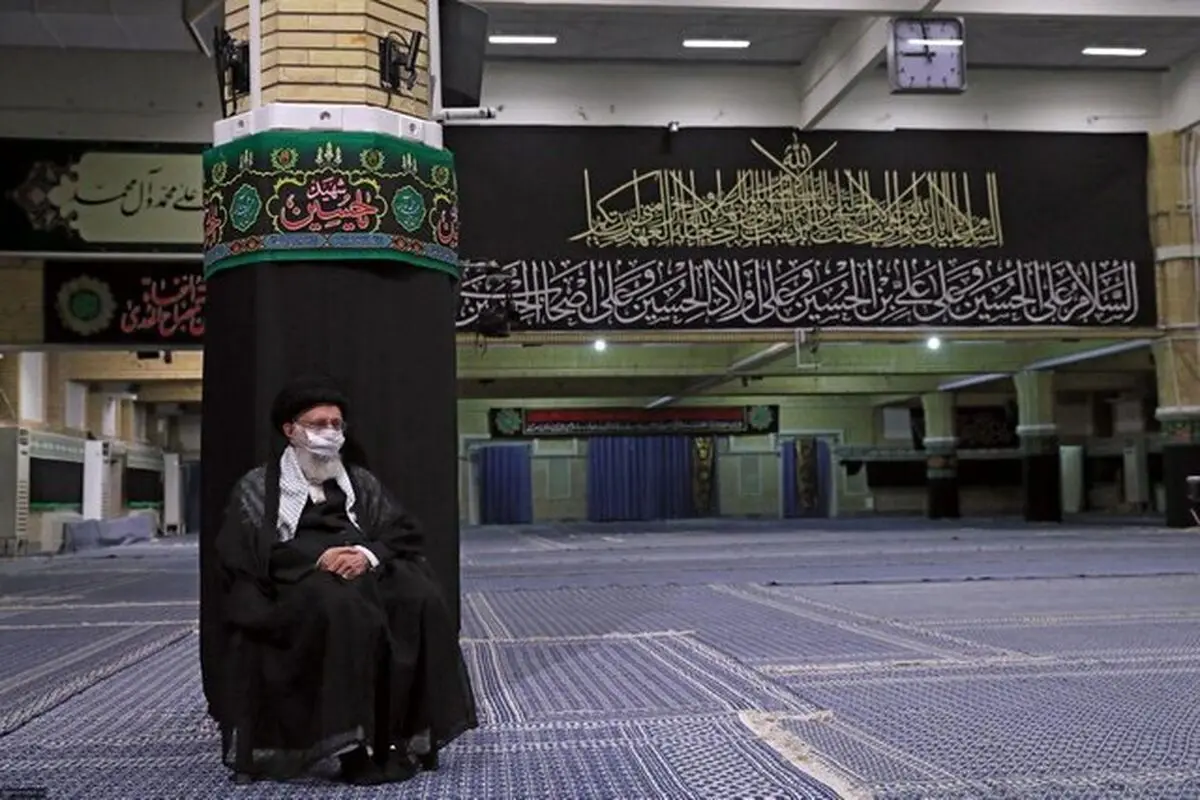 اولین شب از مراسم عزاداری اباعبدالله الحسین(ع) در حضور رهبر انقلاب برگزار شد