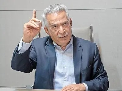 زمان سازندگی بزرگ است؛ به اختلافات کوچک داخلی نگاه نکنیم