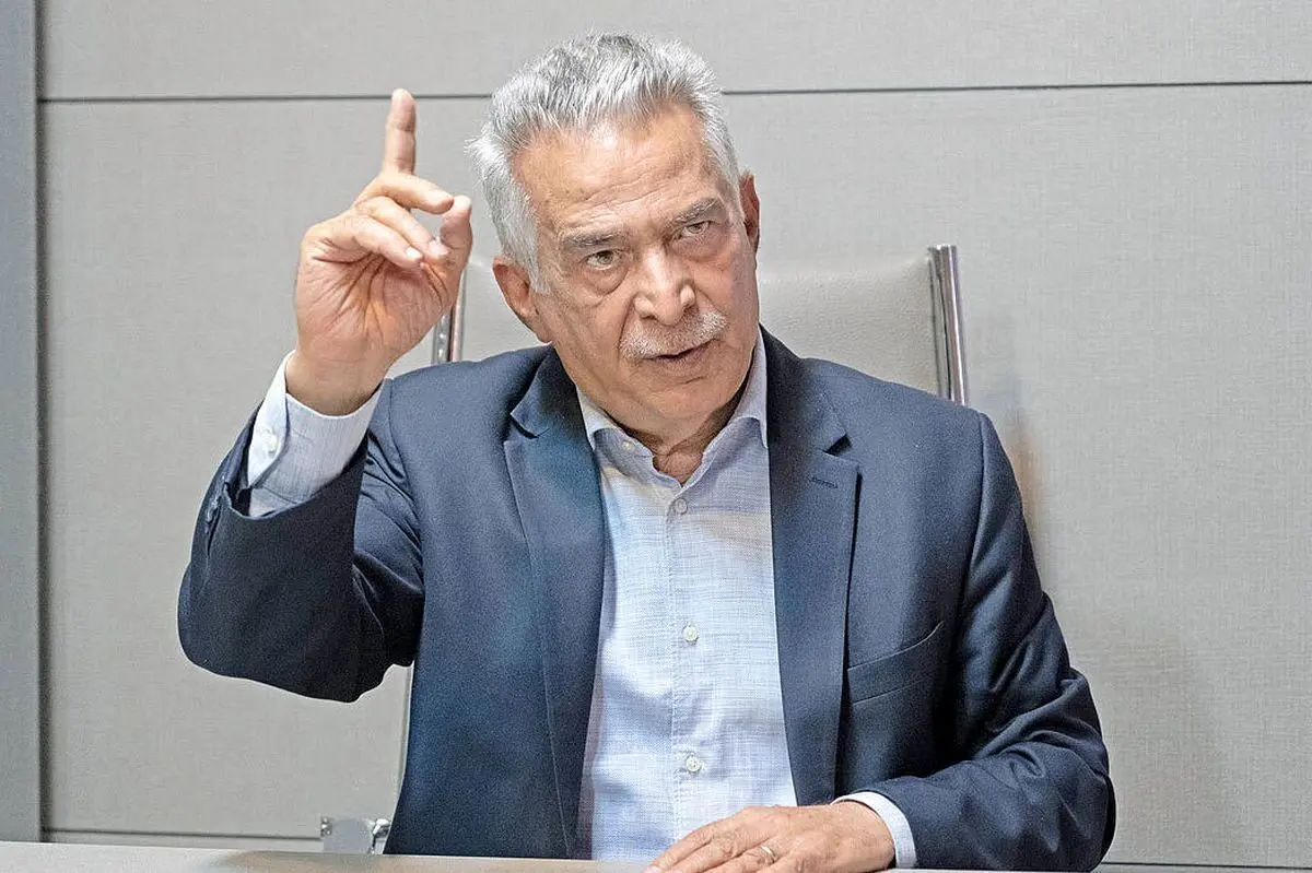زمان سازندگی بزرگ است؛ به اختلافات کوچک داخلی نگاه نکنیم