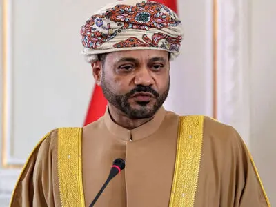 سلطنة عمان تؤكد انعقاد جولة ثالثة من المفاوضات بين واشنطن وطهران في جنيف الخميس