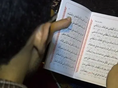 طنین دعای پرفیض عرفه از قاب تلویزیون