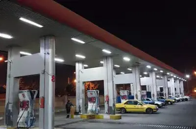 پیشنهاد شارژ ریالی کارت سوخت دارندگان خودروی CNGسوز/ ۲۰۰ جایگاه CNG تعطیل است