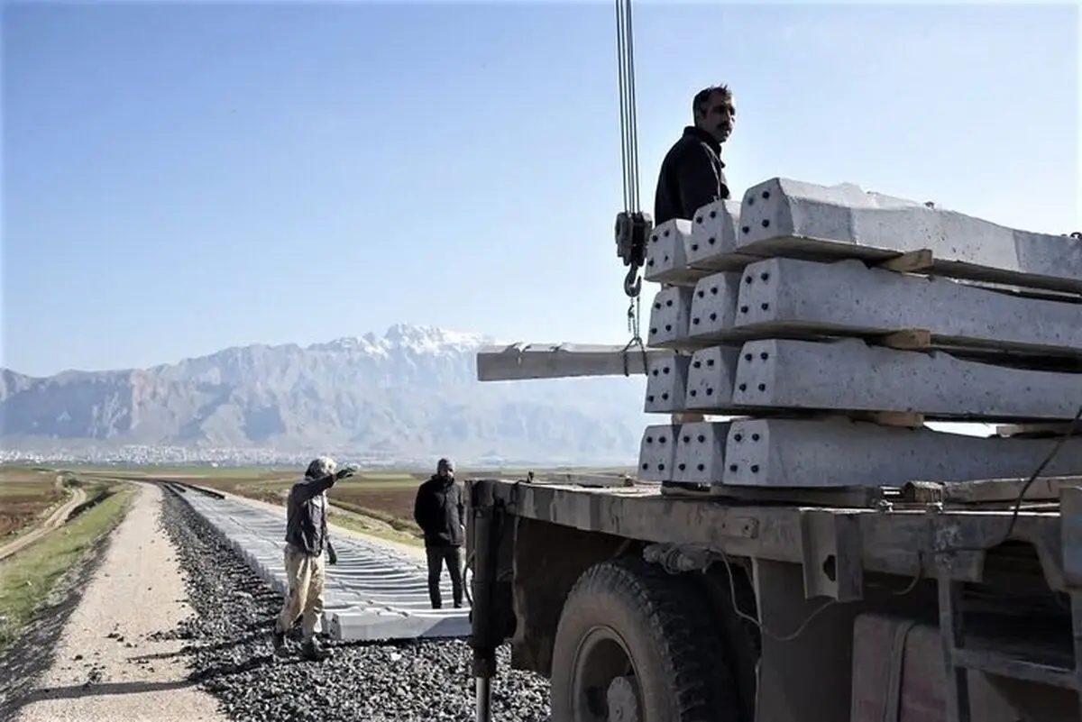 زیرسازی راه‌آهن کرمانشاه - اسلام‌آباد غرب ۸۷ درصد پیشرفت دارد