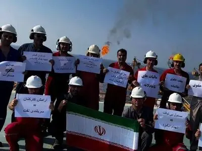 کارکنان رسمی نفت فلات قاره: محدودیت‌های حقوقی حذف شود