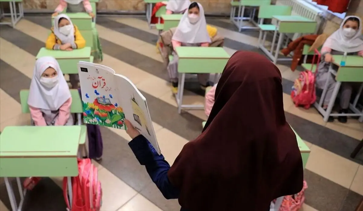 مهلت تصویب آیین‌نامه رتبه‌بندی معلمان تا ۲۳ خرداد