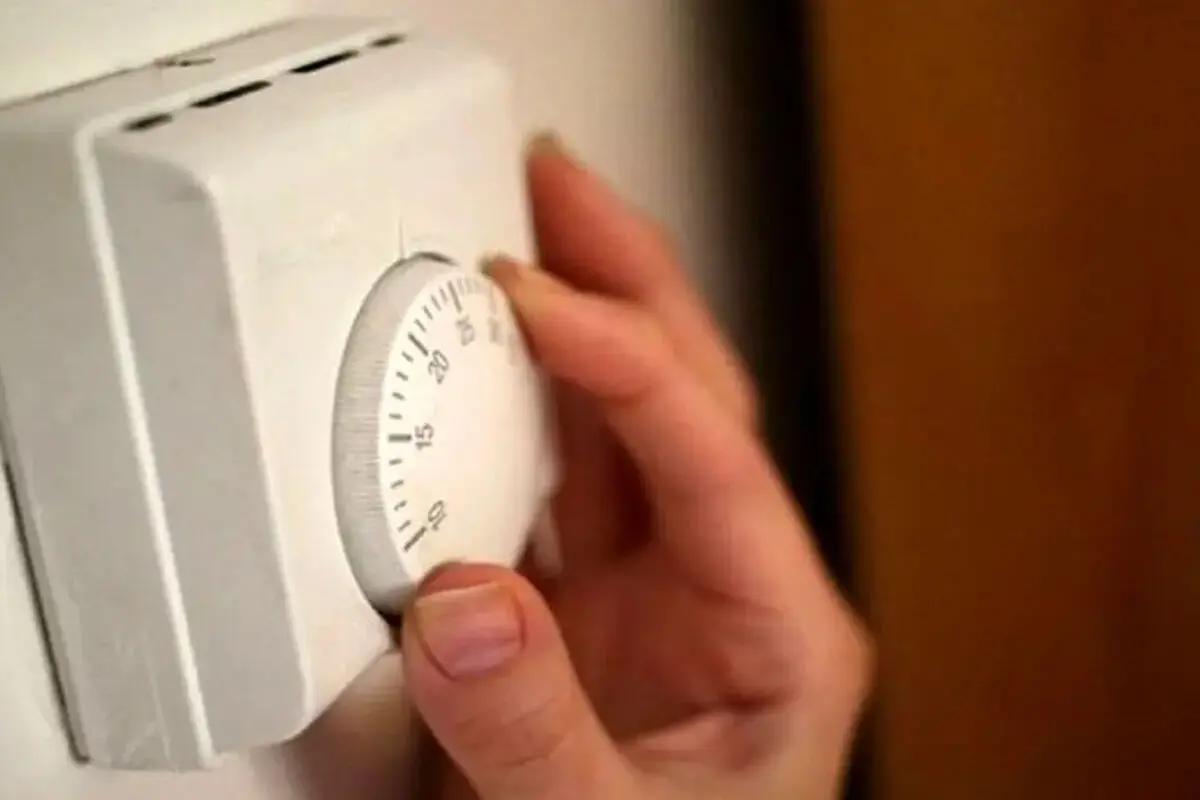 همراهی مردم در مدیریت مصرف برق نقش اساسی دارد