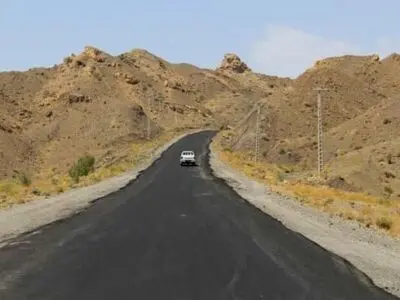 به وضعیت نامطلوب جاده کهنوج_قلعه‌گنج، رسیدگی کنید