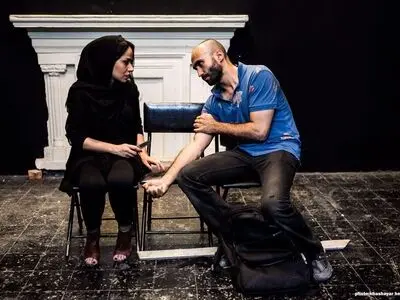 «آنات» و «زخم‌های وحشتناک زمین بازی» در تئاتر شهر