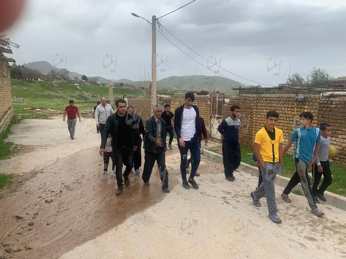 حضور بیرانوند در جمع آوری کمک برای سیل‌زدگان (عکس و فیلم)