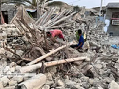 Several dead as multiple quakes jolt port city in southern Iran