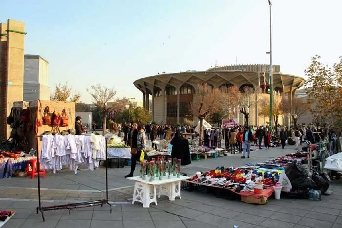 ساماندهی دستفروشان چهارراه و خیابان ولی‌عصر در دو نقطه از مناطق ۶ و ۱۱