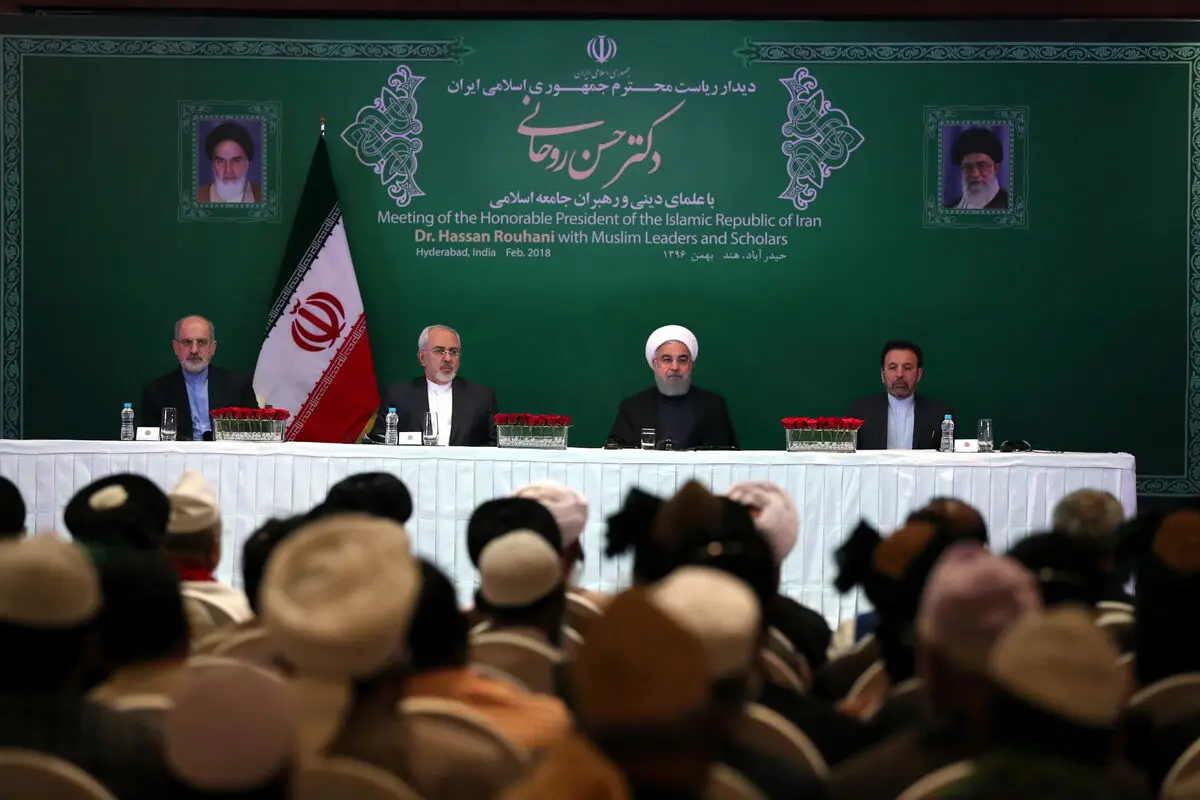 راه‌حل مشکلات جهان اسلام لوله تفنگ و نظامی نیست/ فاصله میان مسلمانان و ایجاد گروههای تکفیری، توطئه غرب بود