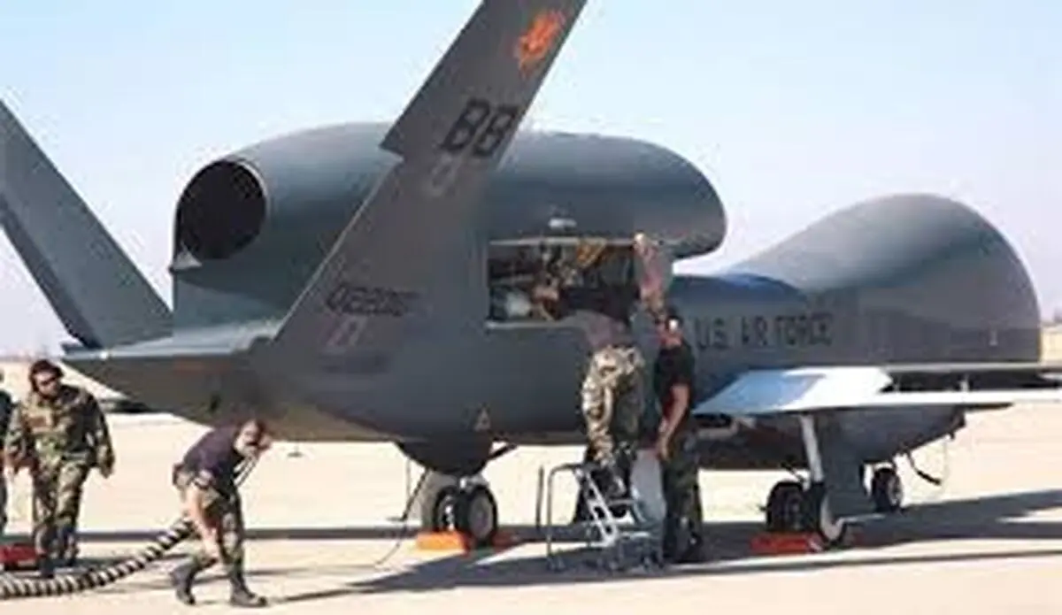 ایران تعرض مشاهد لأول مرة لاستهداف طائرة MQ-4C الامریکیة 