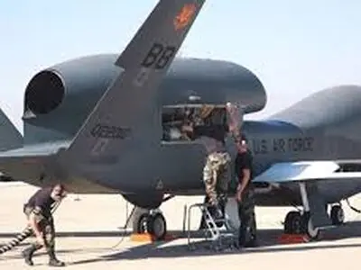 ایران تعرض مشاهد لأول مرة لاستهداف طائرة MQ-4C الامریکیة 