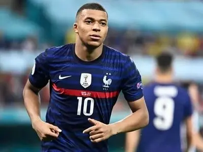 ویدئو: واکنش عجیب امباپه به توپی که گل نشد