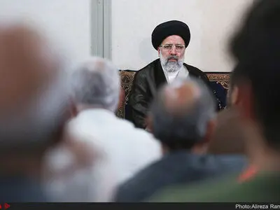 دیدار مردمی رئیس قوه قضاییه در مسجد علی بن الحسین (ع)