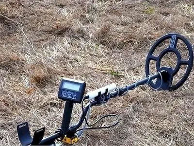 کشف ۲ دستگاه فلزیاب غیرمجاز از حفاران