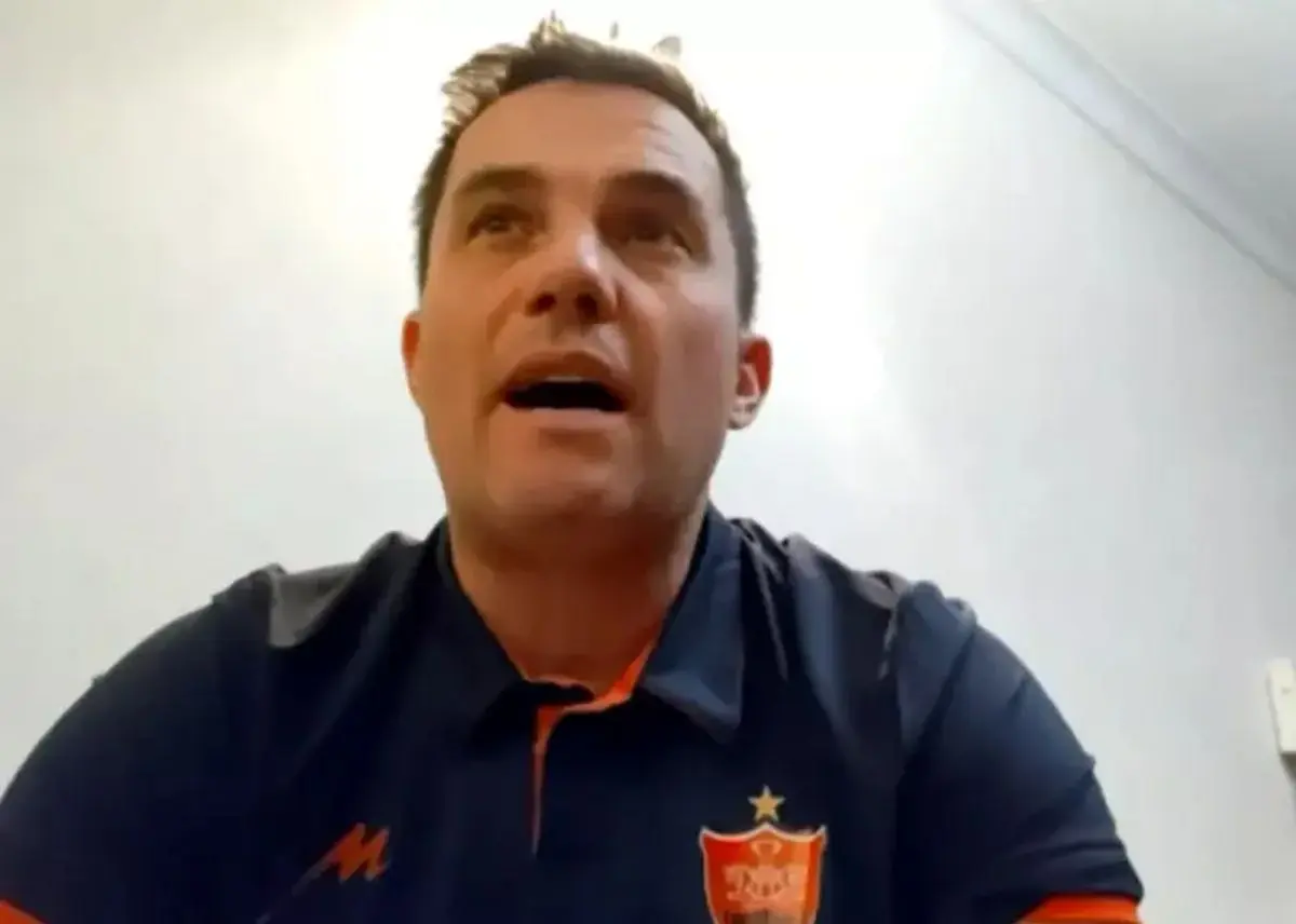 پیام متفاوت اوسمار؛ انتظار سرمربی پرسپولیس برای پایان روزهای تلخ (عکس)