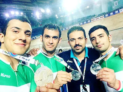 دانشور در رده پانزدهم در رنکینگ یک کیلومتر 