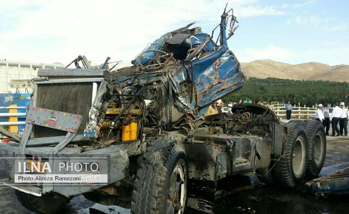 تصادف در محور قزوین- رشت ۲ کشته بر جای گذاشت