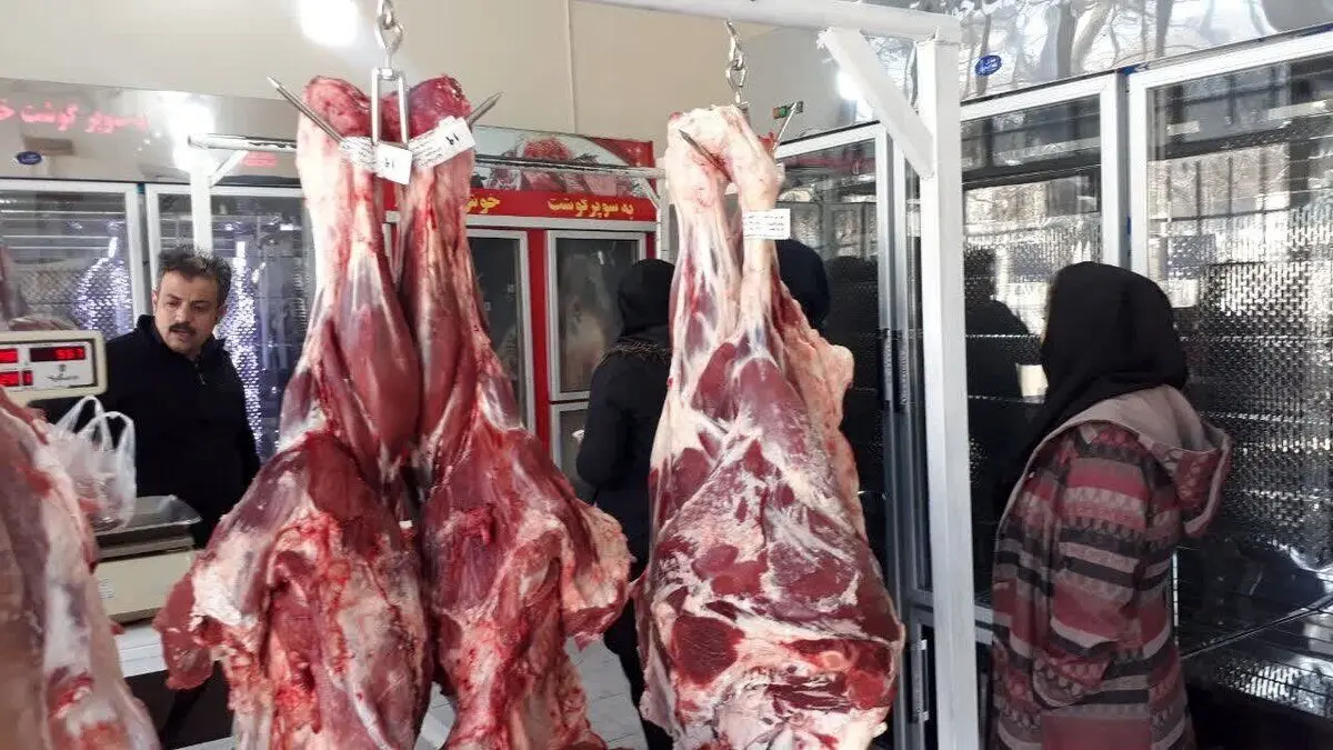مصرف سرانه گوشتِ قرمزِ کارگران زیر ۷۰۰ گرم/ بازنشستگانی که ماه‌ها گوشت نمی‌خرند!