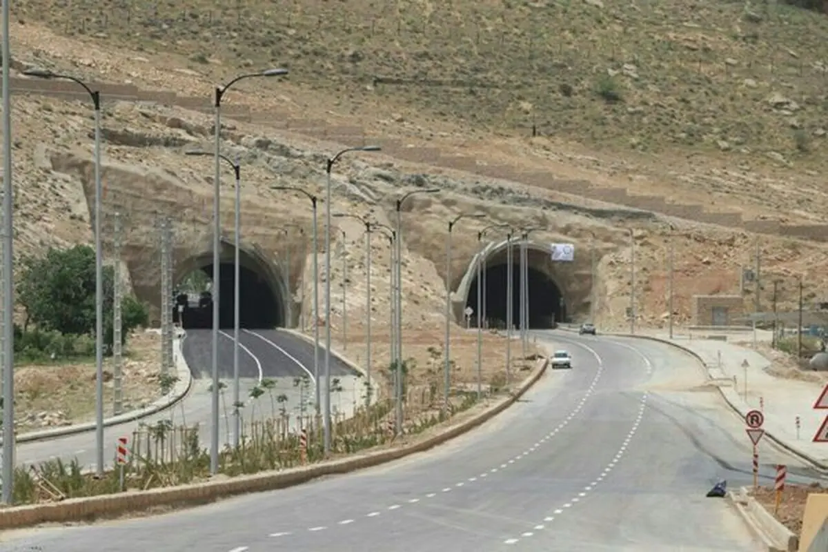 ممنوعیت توقف خودرو در بزرگراه کوهسار شیراز