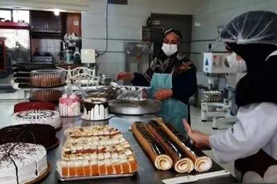 رنج زنان حاشیه ها/ برای حقوق ۹ میلیون تومانی هر روز تحقیر می‌شویم!