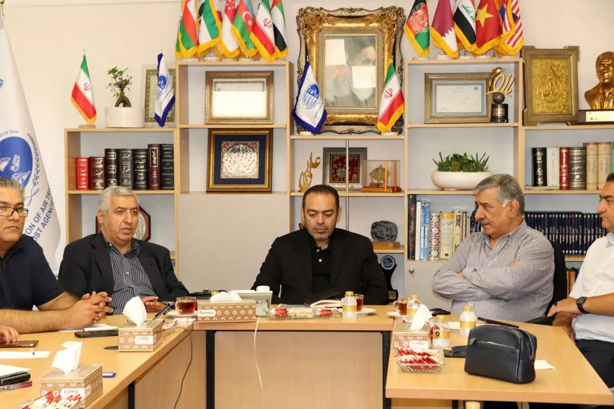 دفاتر مسافرتی: بدهکار مردم شدیم و نمی دانیم چکار کنیم /انجمن صنفی دفاتر مسافرتی ایران: صنعت گردشگری قربانی نخست ناملایمات است