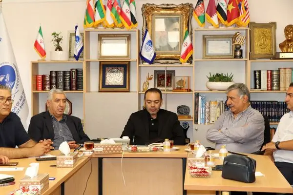 دفاتر مسافرتی: بدهکار مردم شدیم و نمی دانیم چکار کنیم /انجمن صنفی دفاتر مسافرتی ایران: صنعت گردشگری قربانی نخست ناملایمات است