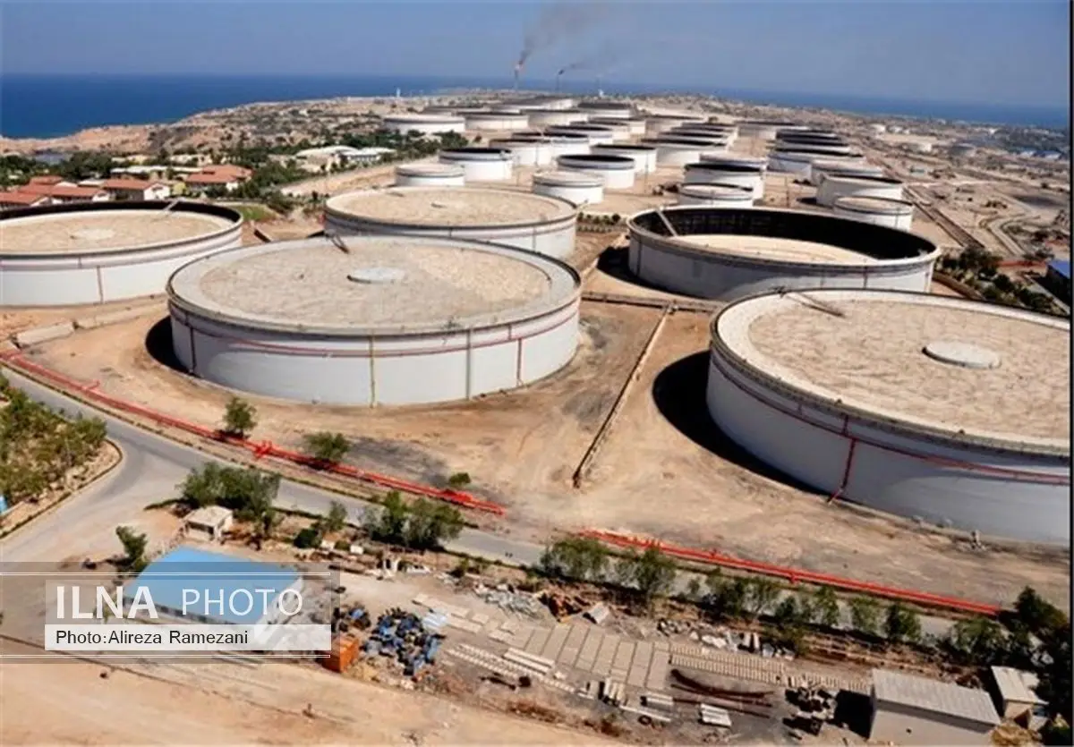 آتش سوزی مخازن ۴۳و۴۴ پایانه‌های نفتی خارگ مهار شد