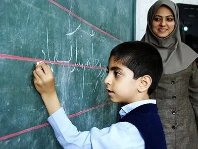 معلمان پرورش‌دهندگان سرمایه‌های انسانی هستند / در شرایط فعلی کیفیت‌بخشی زیر سئوال رفته است
