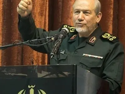 اللواء رحیم صفوی... علاقات ایران مع روسیا والصین من أهم استراتیجیاتها الدفاعیة